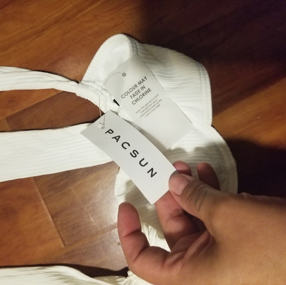 Top - Picture 2 of 2